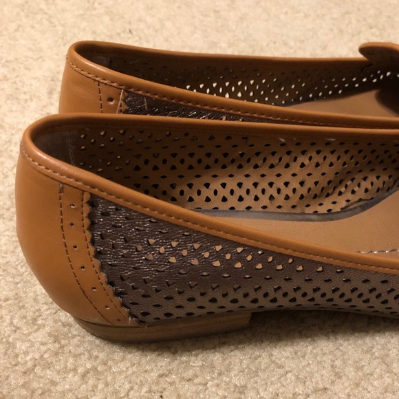 Dolce Vita Loafers - Picture 6 of 7